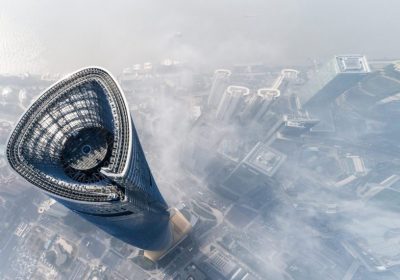 Shanghai Skyline als Metapher für "Asset management – the discomfort zone"