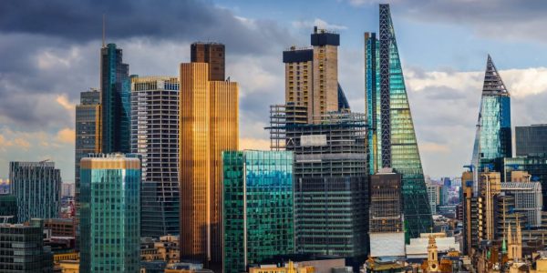 London Skyline in zeb.market flash (Issue 28 – Januar 2019)