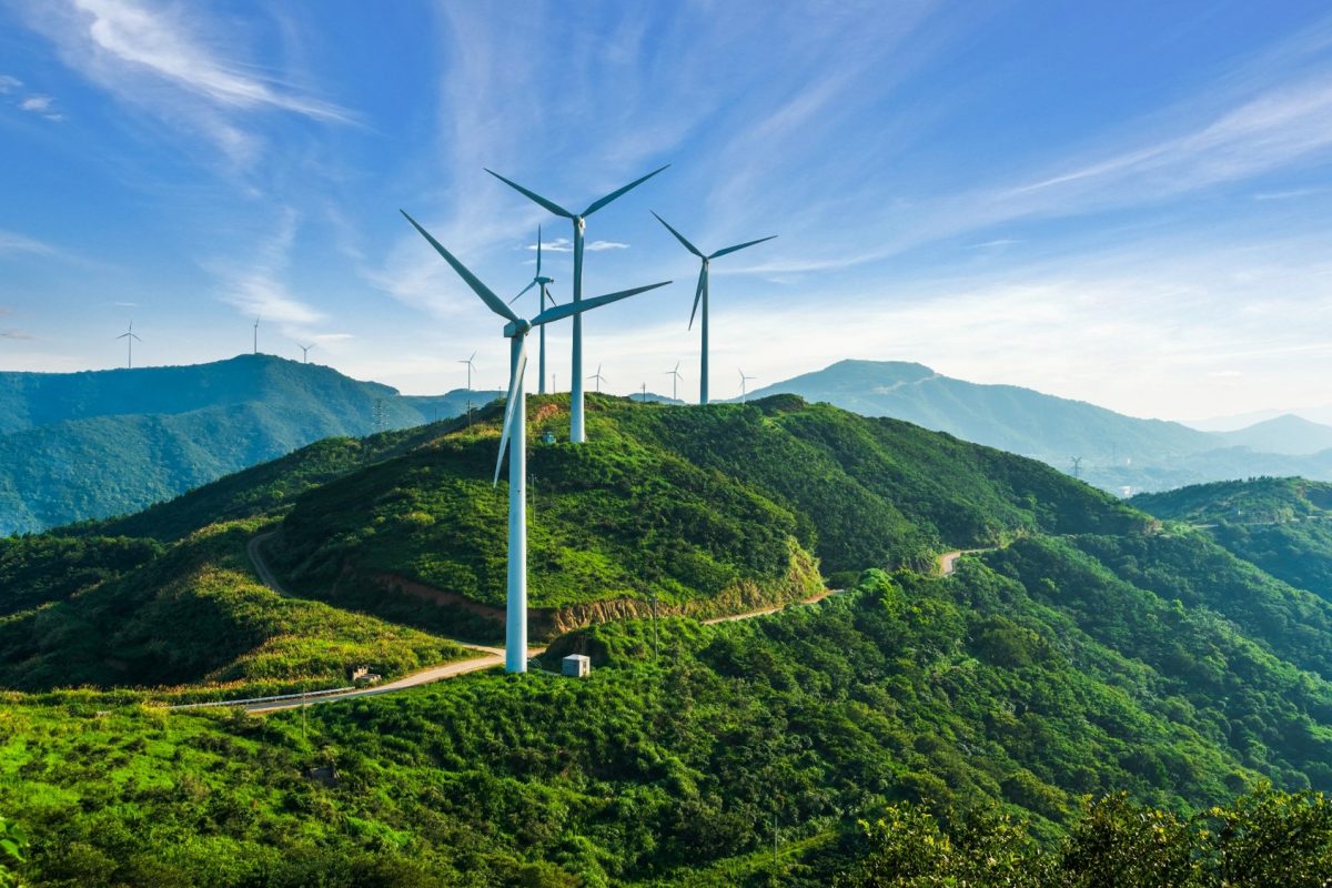 Windräder als Metapher für Nachhaltigkeit im Firmenkundengeschäft